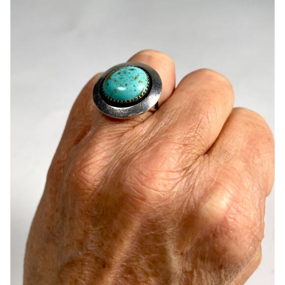 Vintage Sterling Silver Turquoise Ring